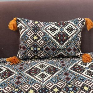 close-up-of-woven-geometric-pillow-texture luxury-damask jacquard-cushion-cover